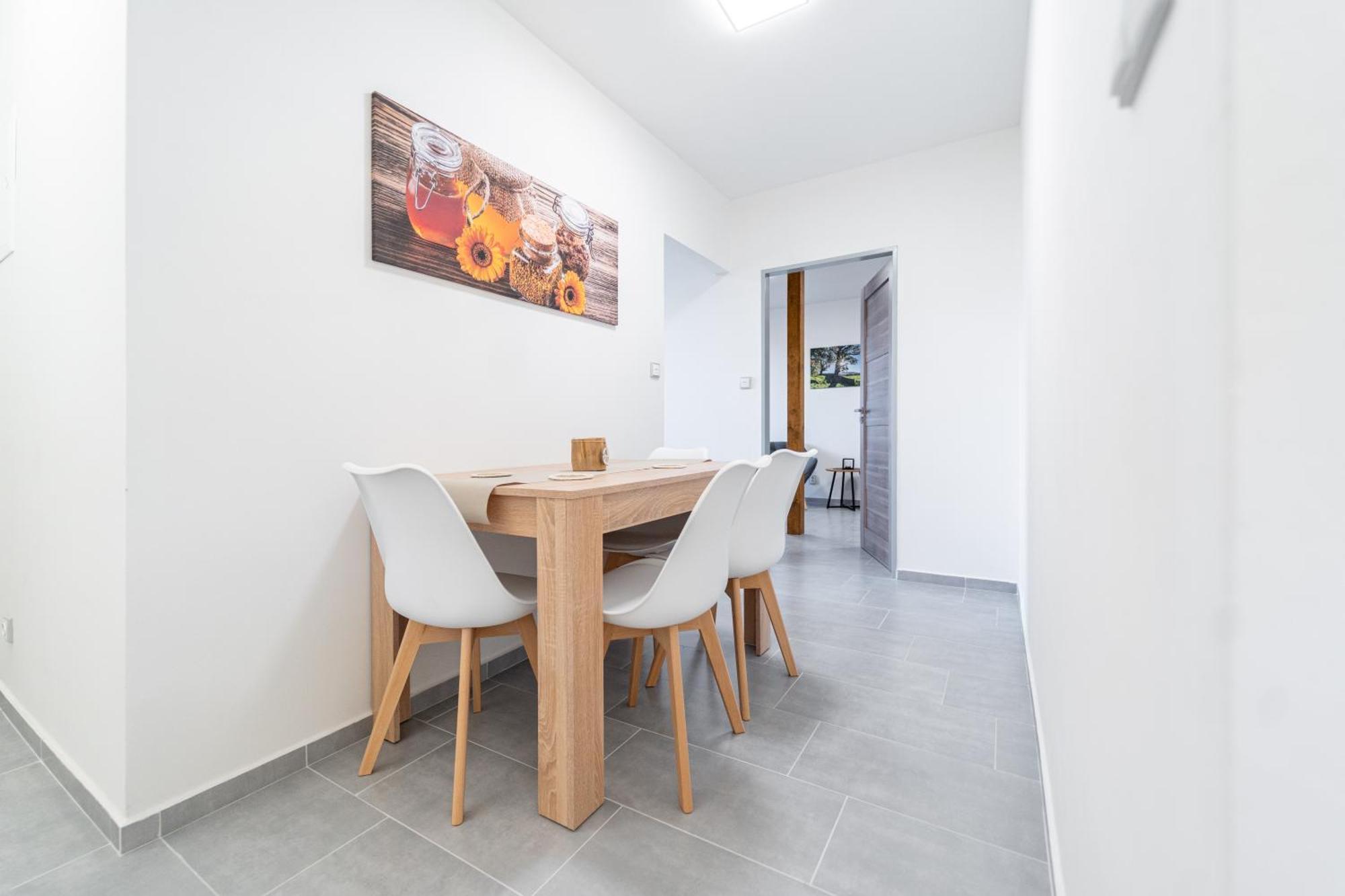 Apartmany Tera Miletin Ngoại thất bức ảnh
